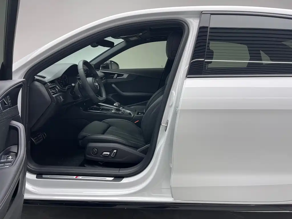 Audi A4L — миниатюра 16