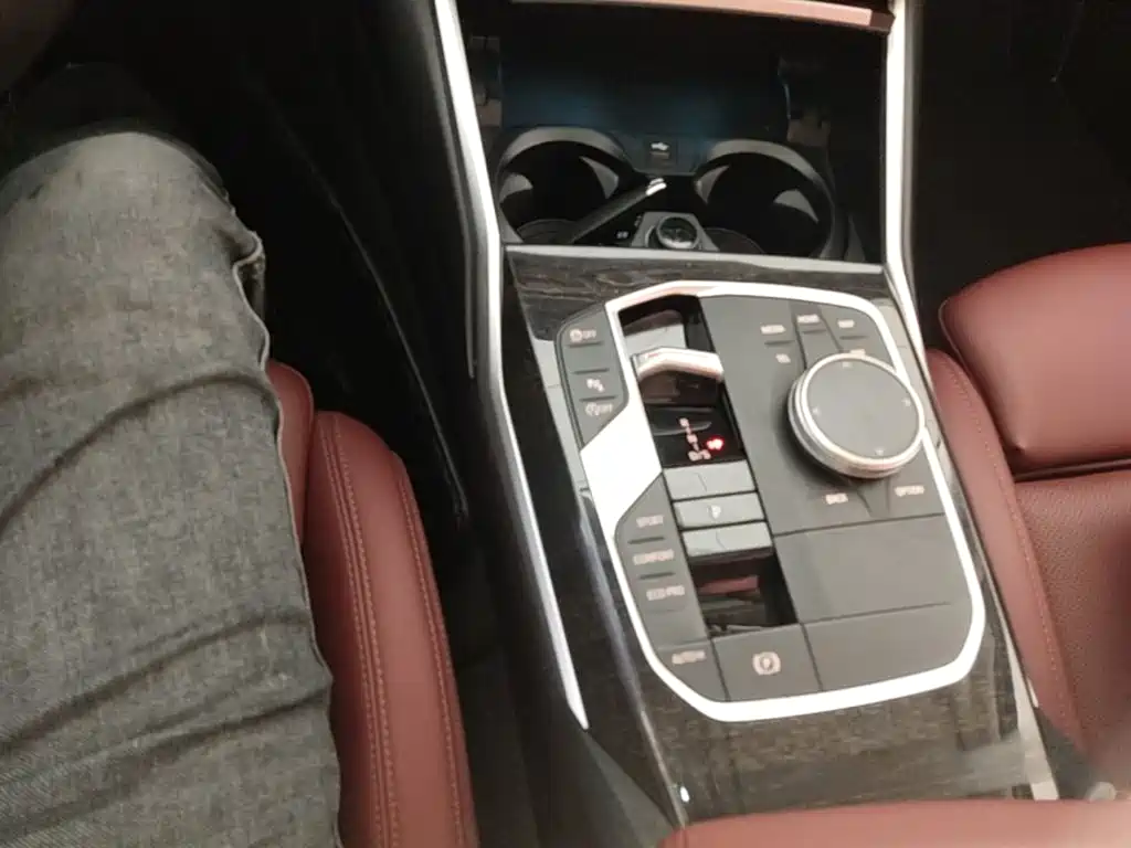 BMW 3 Series — миниатюра 14