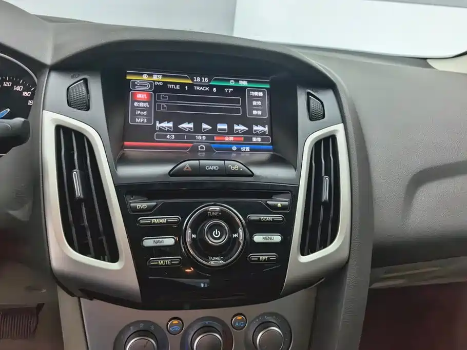 Ford Focus — миниатюра 13