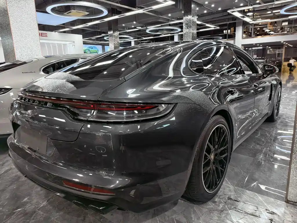Porsche Panamera — миниатюра 12