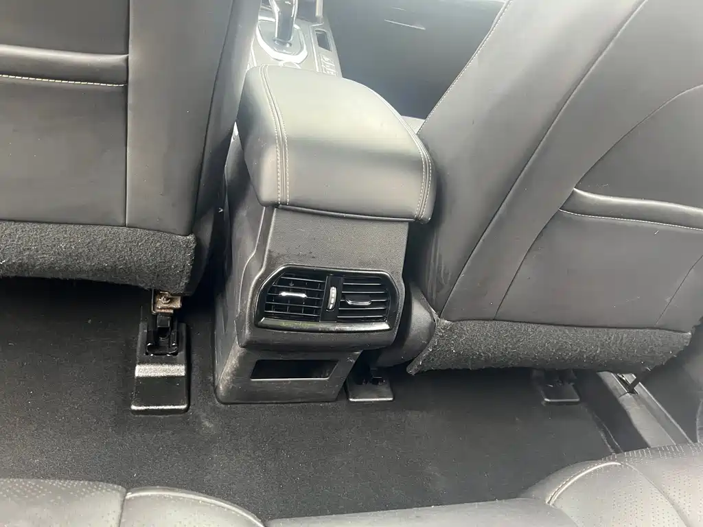 Wey Wey VV6 — миниатюра 13