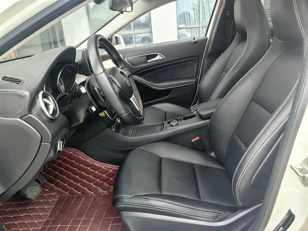 Mercedes-Benz GLA — миниатюра 10