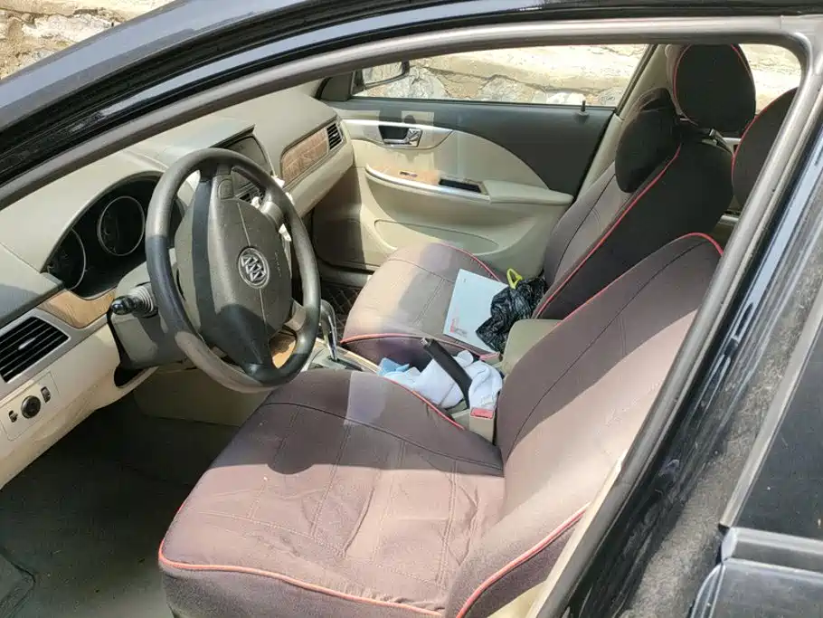 Buick Excelle — миниатюра 9