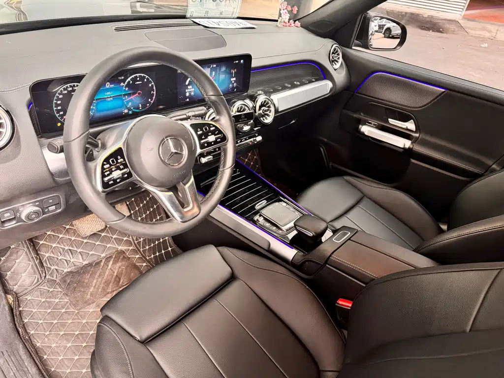 Mercedes-Benz GLB — миниатюра 10