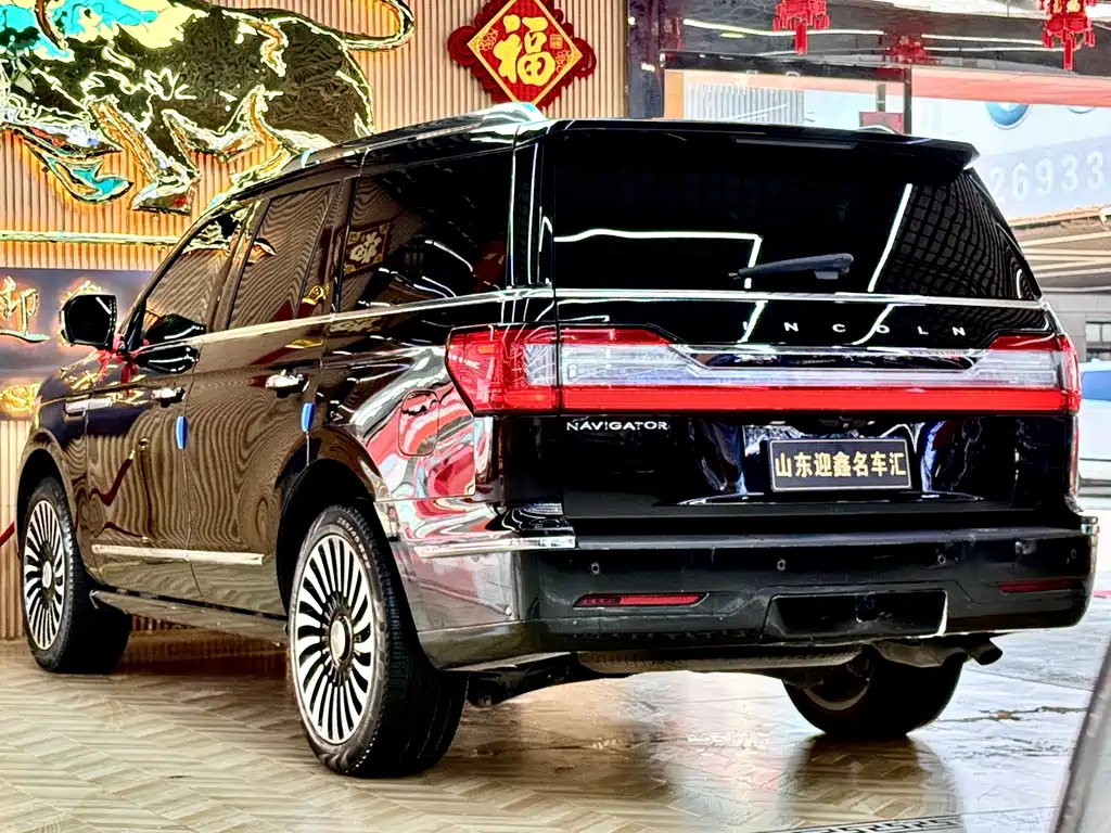 Lincoln Navigator — миниатюра 20