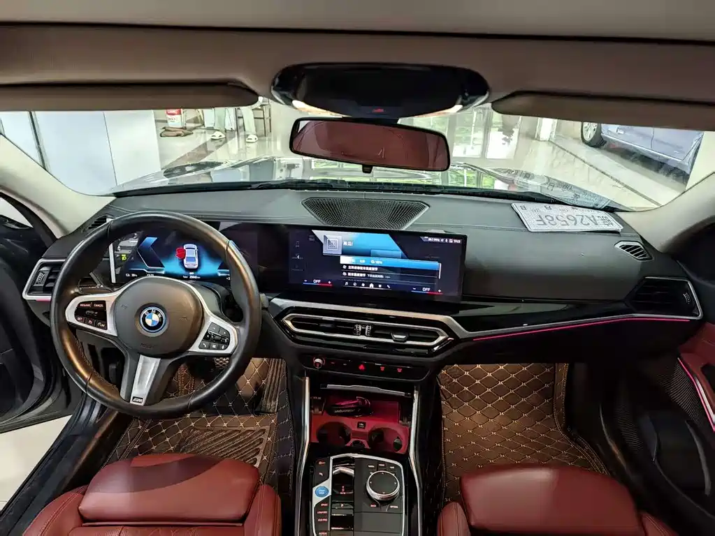 BMW i3 2024 eDrive 35 L