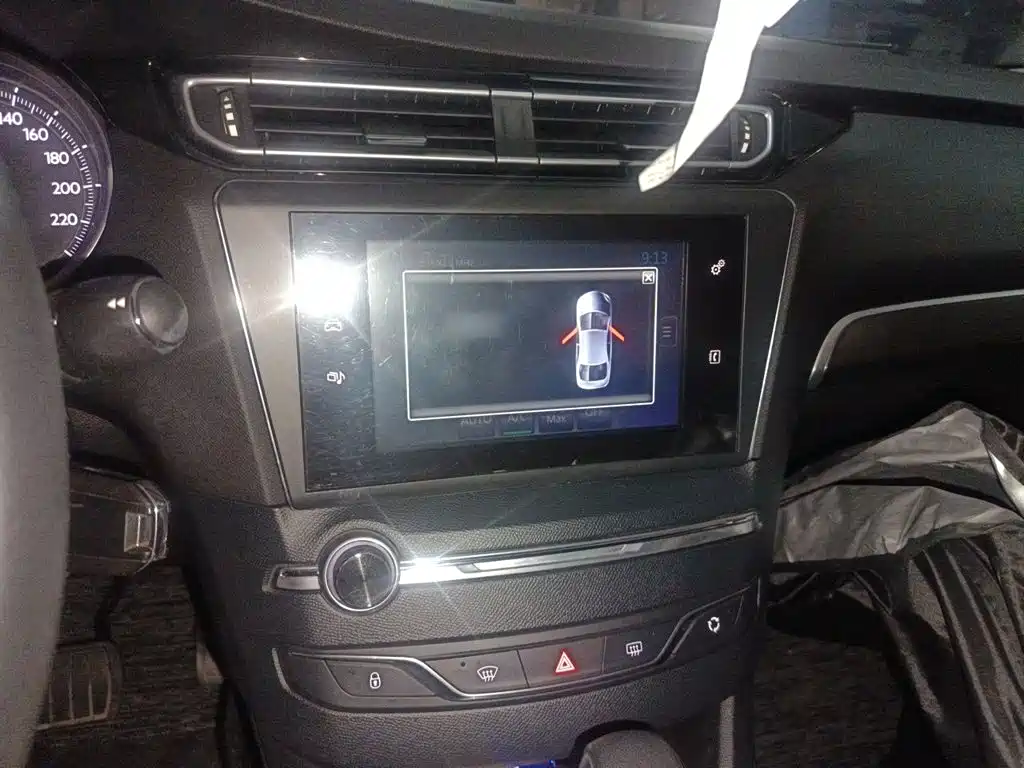 Peugeot 408 — миниатюра 6