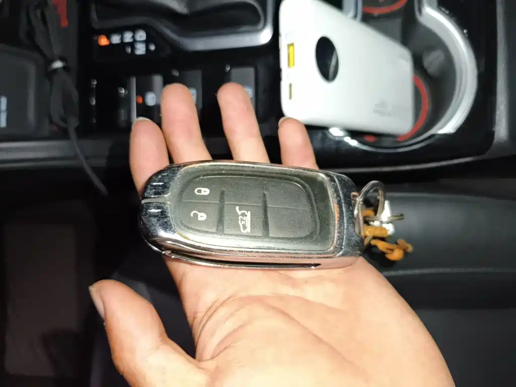Jeep Grand Commander — миниатюра 9