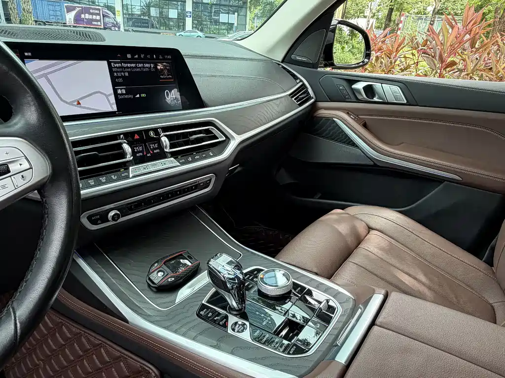 BMW X7 — миниатюра 17