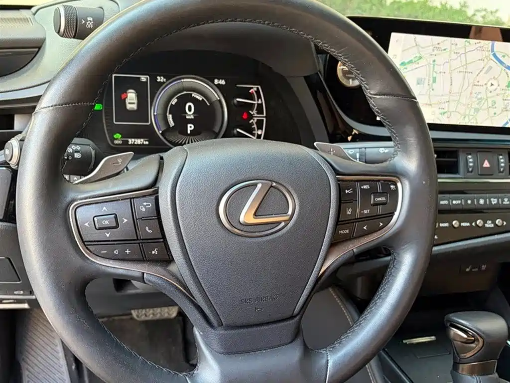 Lexus ES — миниатюра 7