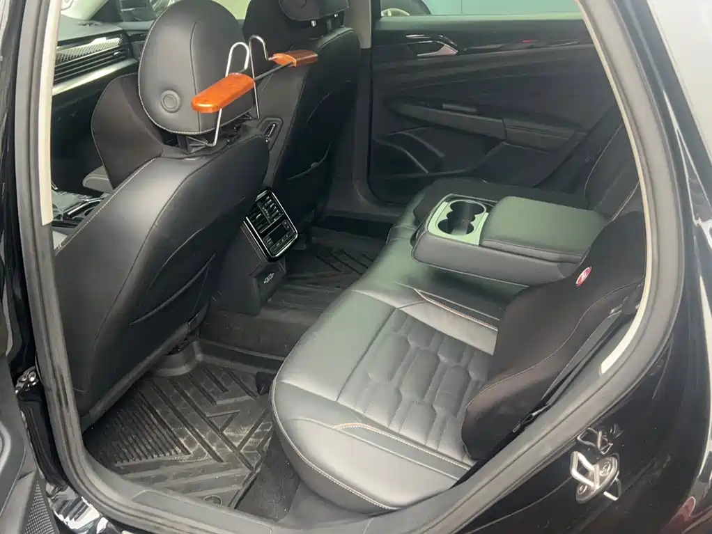 Volkswagen Passat — миниатюра 9