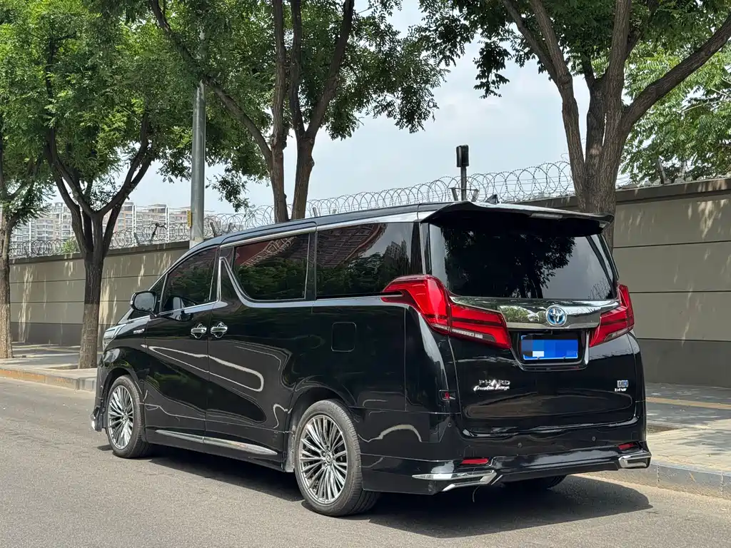 Toyota Alphard 2020 2.5L Luxury
