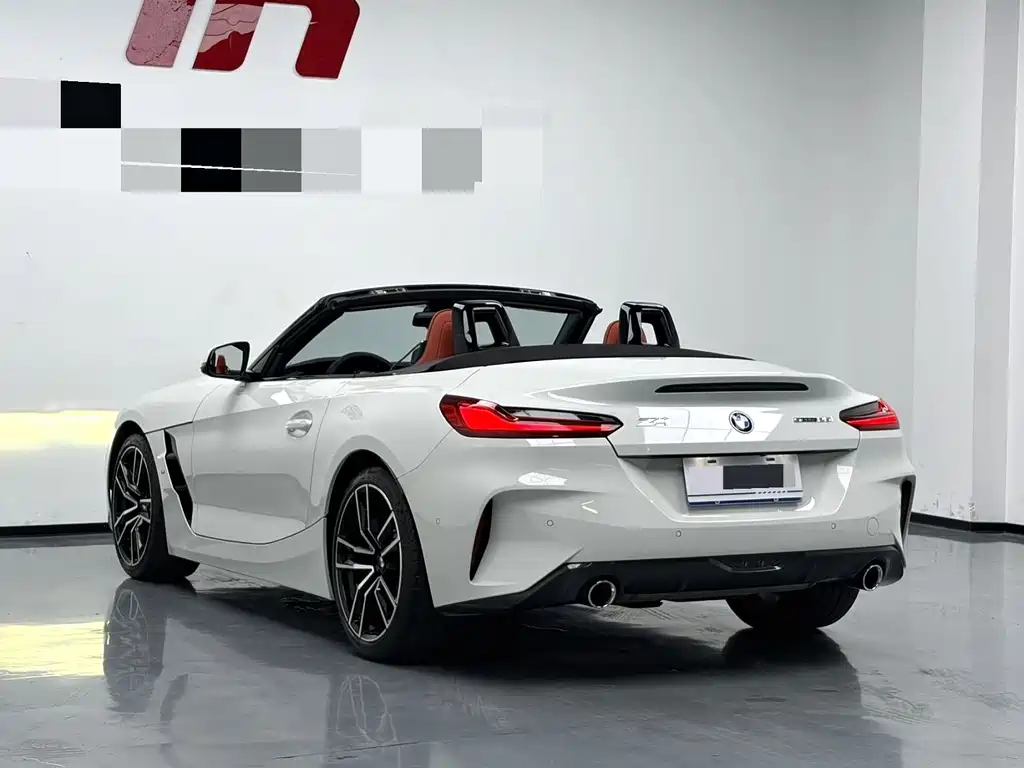 BMW Z4 — миниатюра 7
