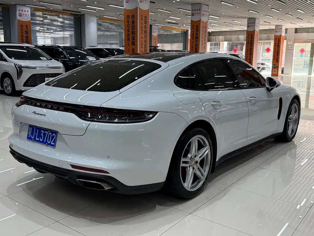 Porsche Panamera — миниатюра 3