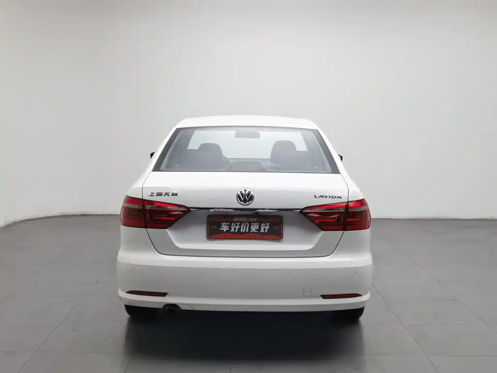Volkswagen Lavida — миниатюра 4