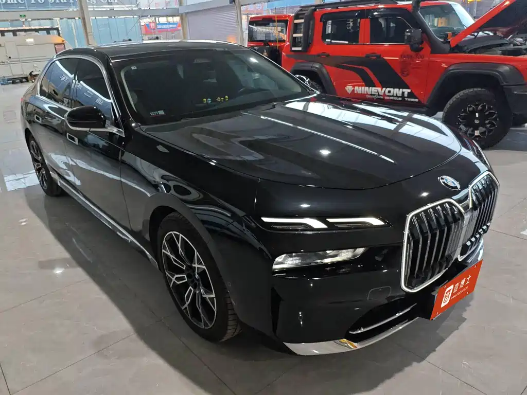 BMW 7 SERIES