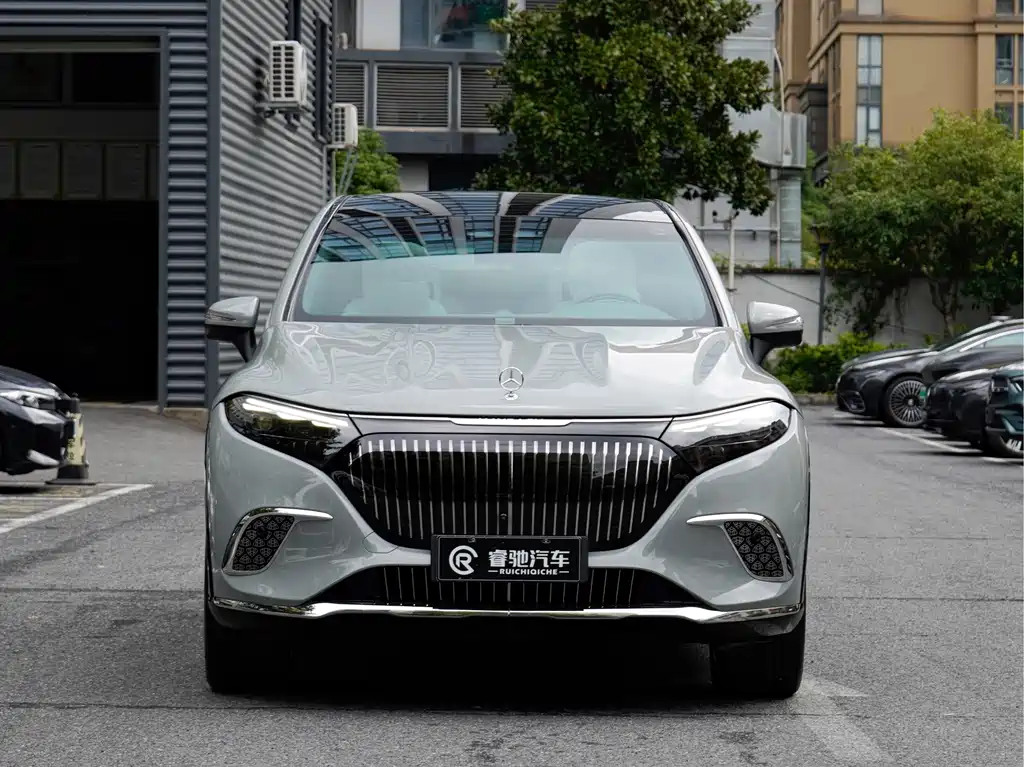 Mercedes-Benz EQS SUV — миниатюра 2
