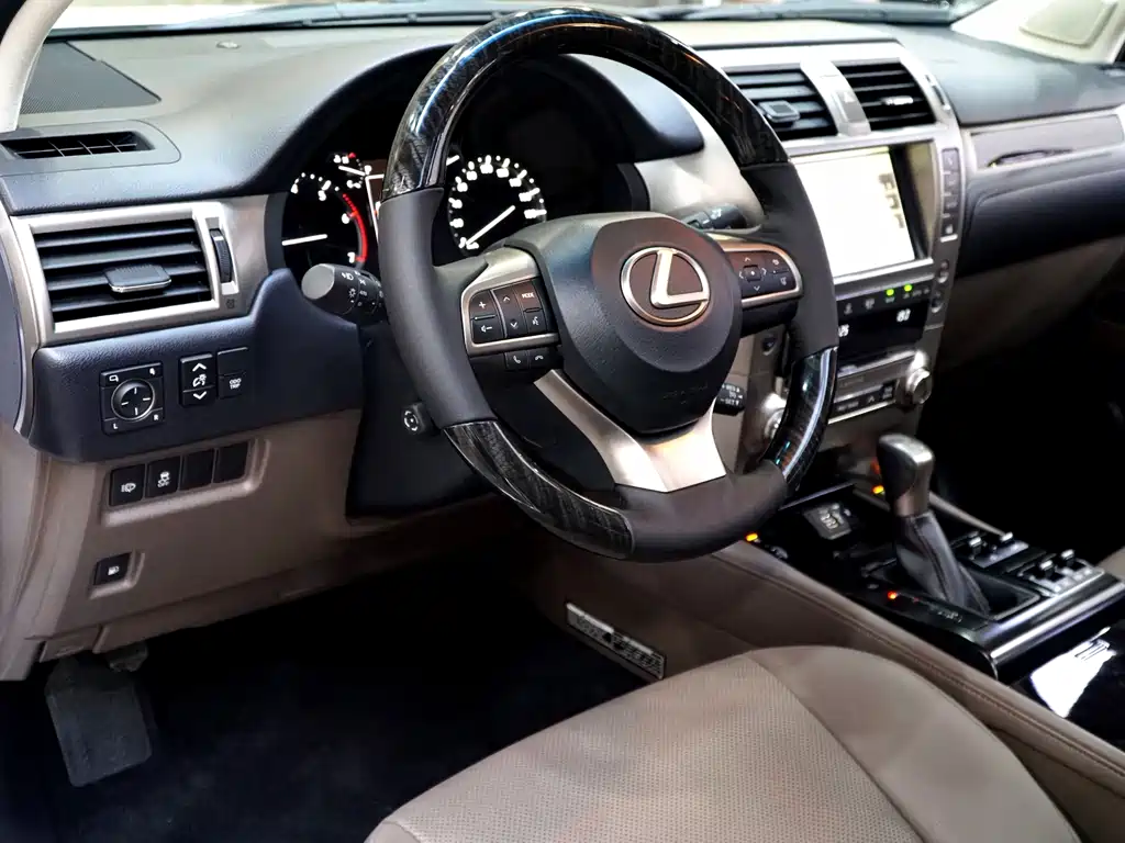 Lexus GX — миниатюра 5