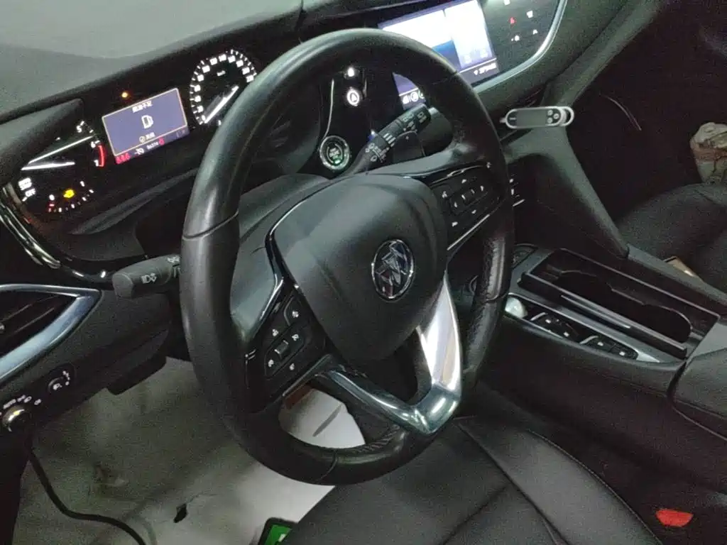 Buick Enclave — миниатюра 11