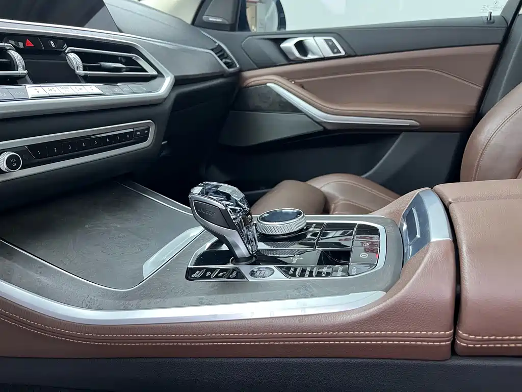 BMW X5 (Import) — миниатюра 23