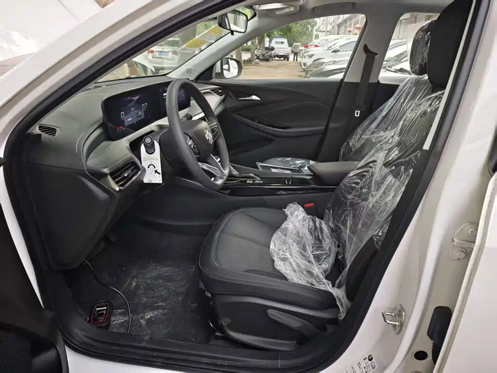 Buick Verano — миниатюра 15