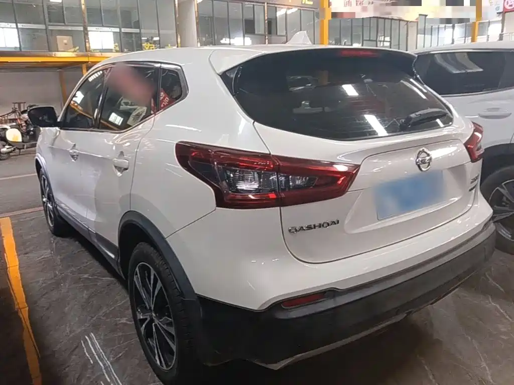 Nissan Qashqai — миниатюра 5