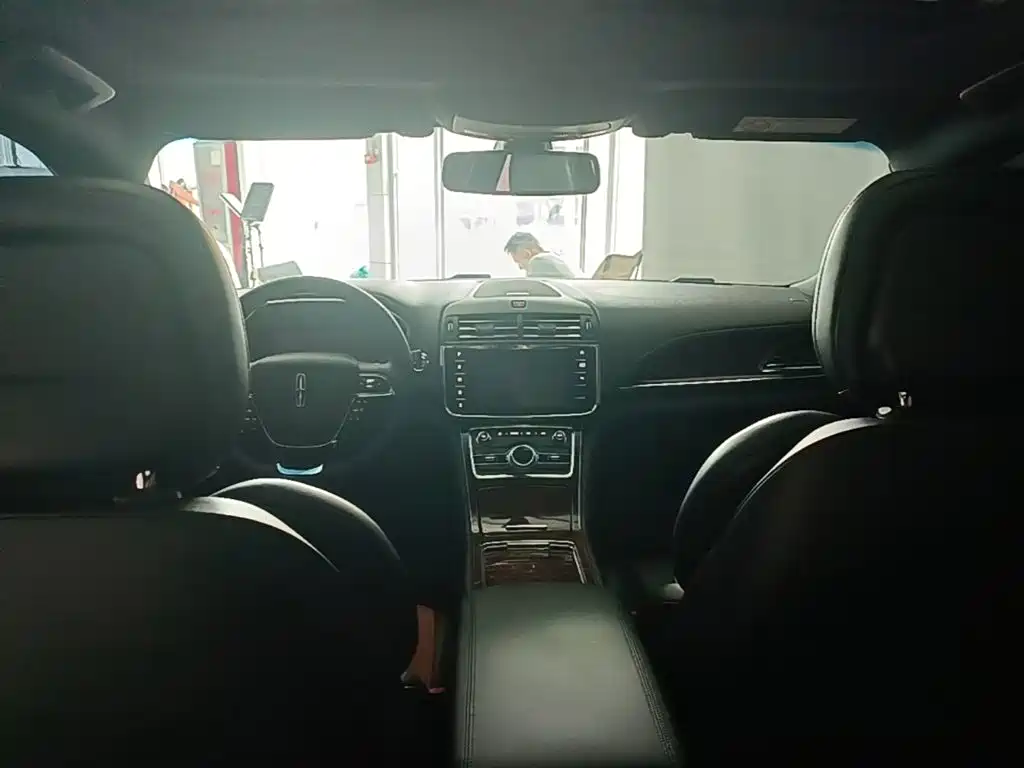Lincoln Continental — миниатюра 10