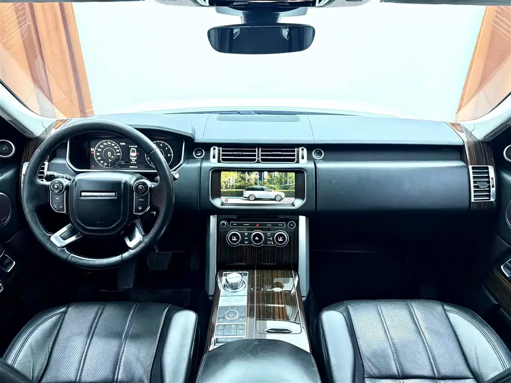 Land Rover Range Rover — миниатюра 9
