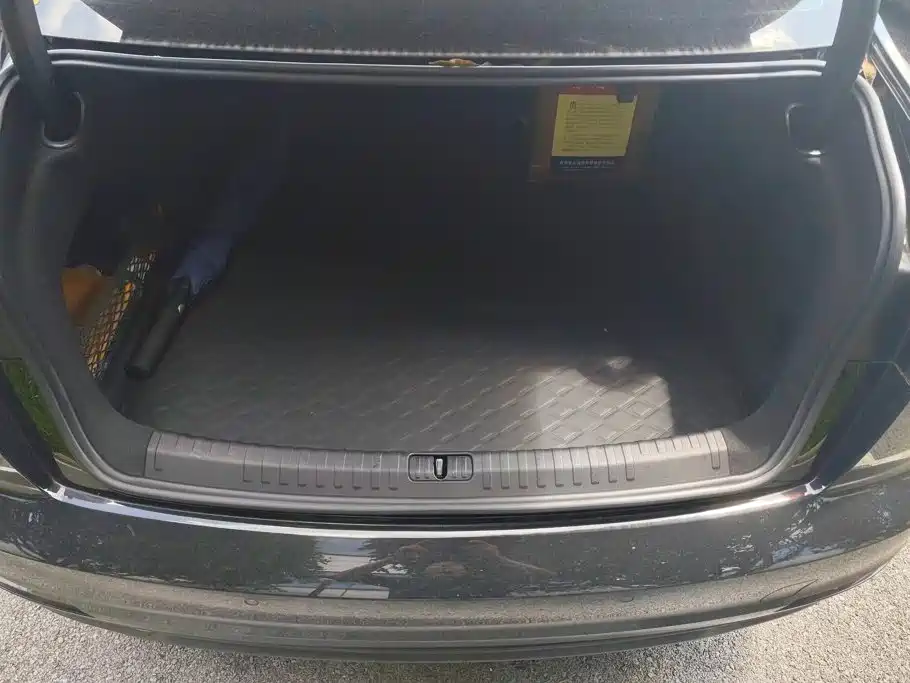 Audi A6L — миниатюра 4