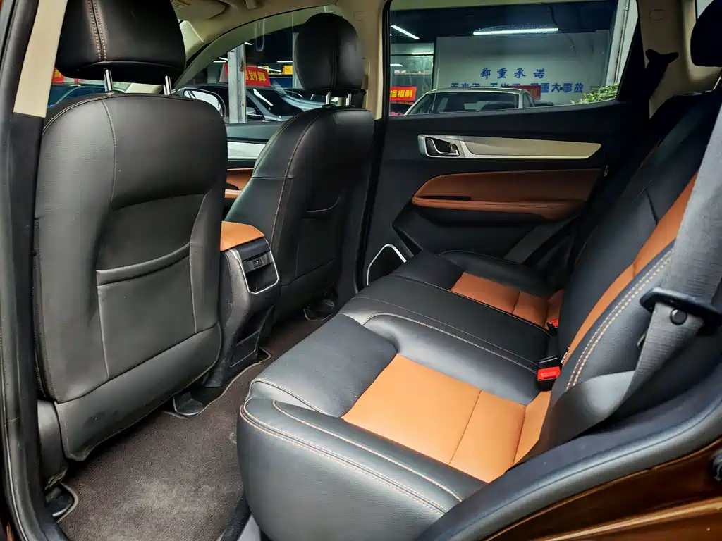 Geely Vision X6 X6 2018 1.4T CVT 4G Luxury
