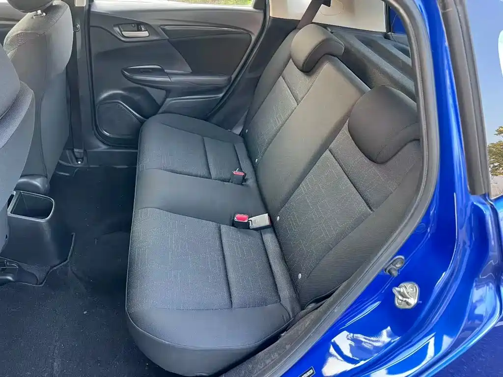 Honda Fit — миниатюра 6