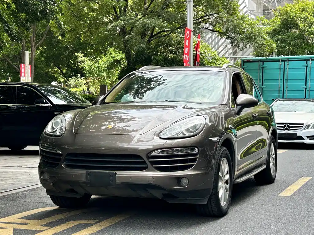 Porsche Cayenne 2011