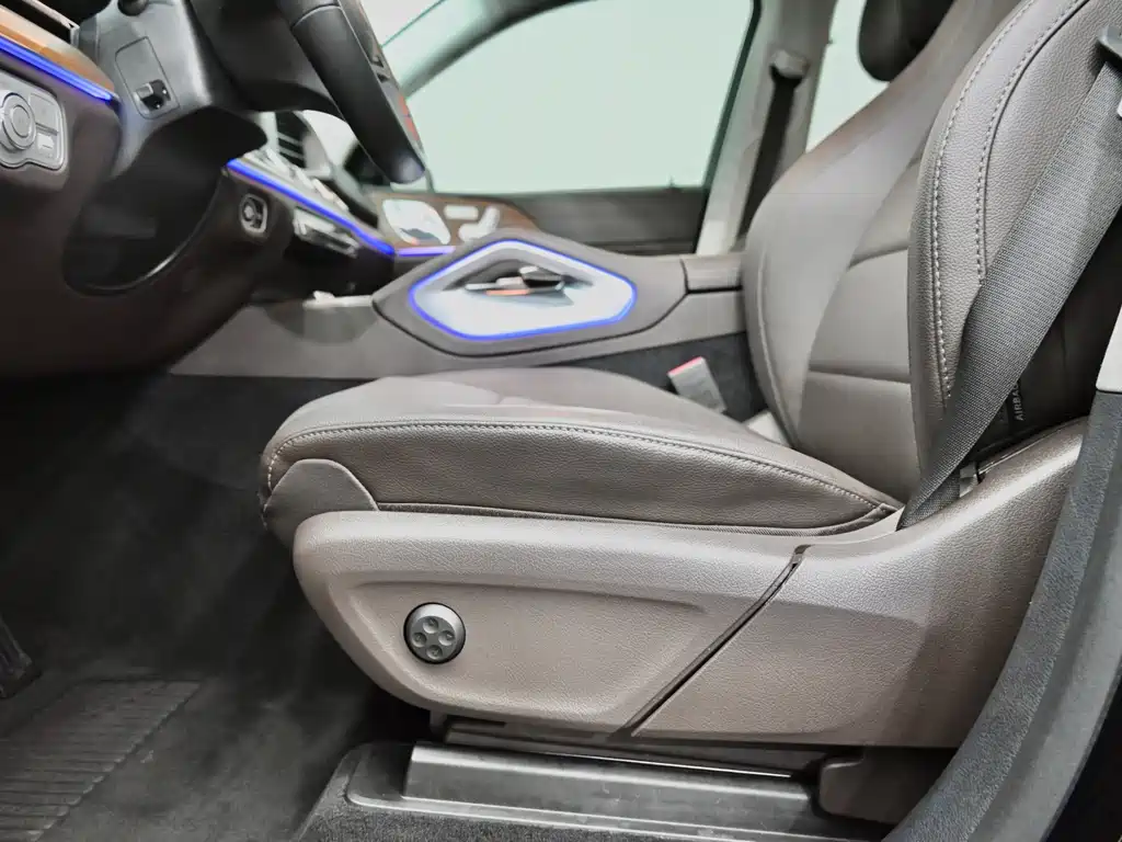 Mercedes-Benz GLE (Import) — миниатюра 15