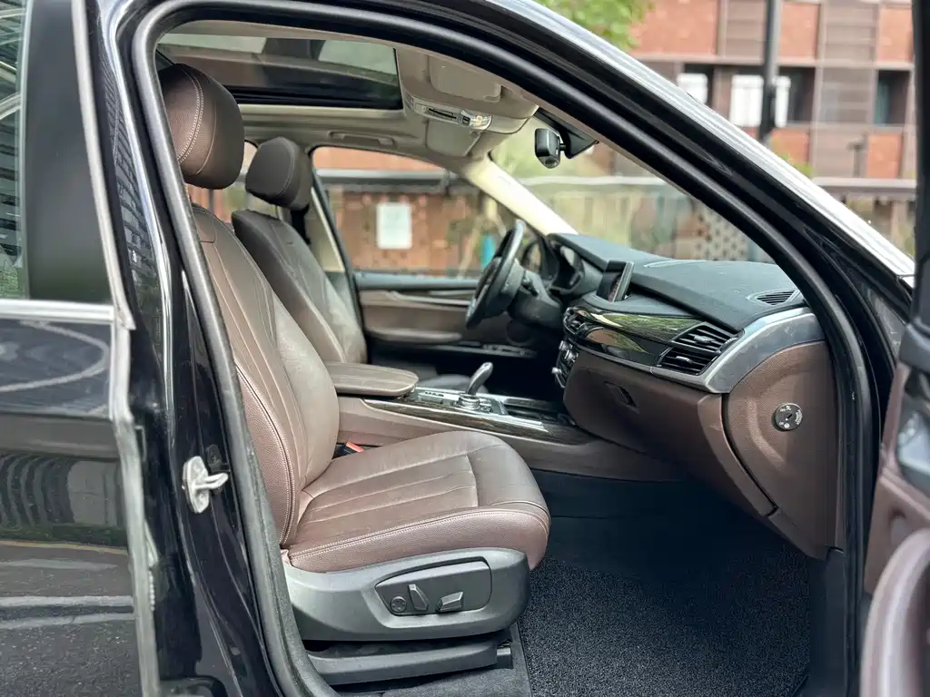 BMW X5 (Import) — миниатюра 9