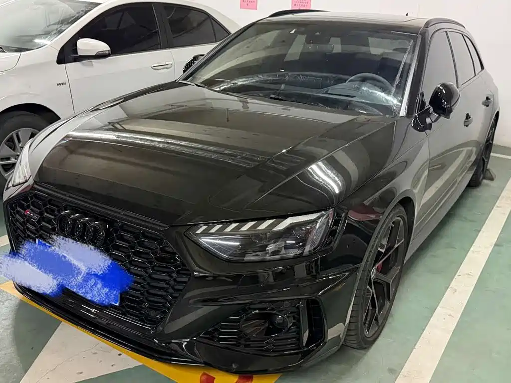 Audi RS 4