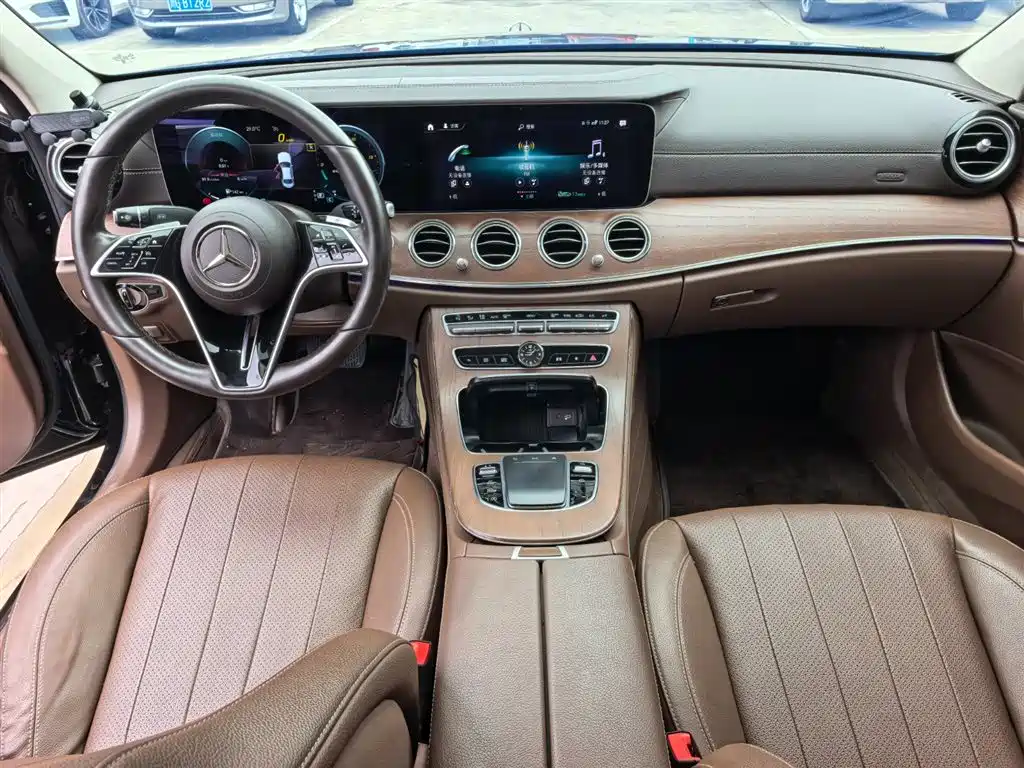 Mercedes-Benz E-Class E 2022 E 300 L Fashion