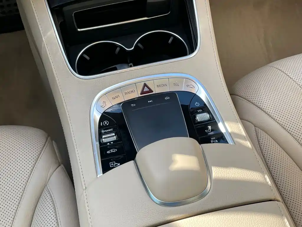 Mercedes-Benz S-Class — миниатюра 20
