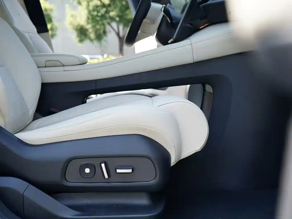 NIO ES6 — миниатюра 13