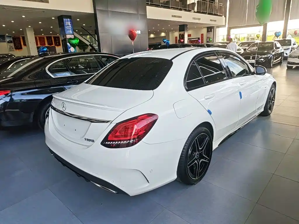 Mercedes-Benz C-Class — миниатюра 7