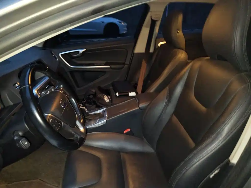 Volvo S60 — миниатюра 16