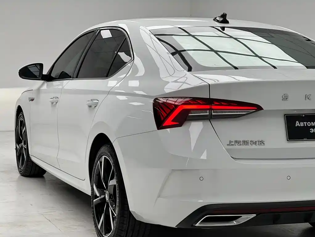 Skoda Octavia — миниатюра 14