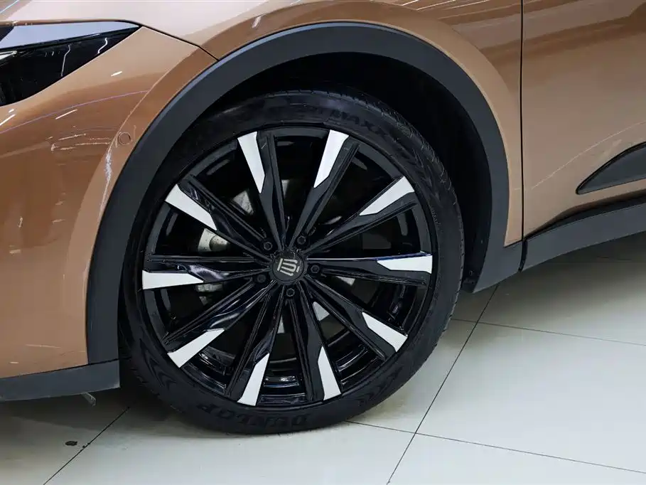 Toyota Crown SportCross — миниатюра 13