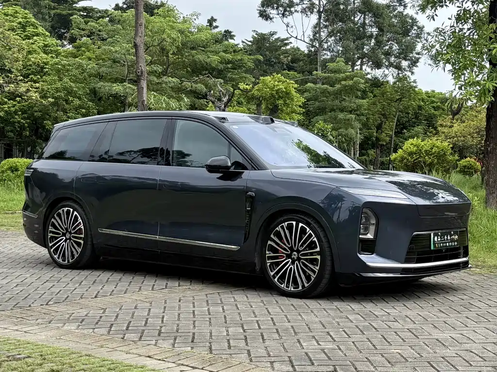 NIO ES8 — миниатюра 3