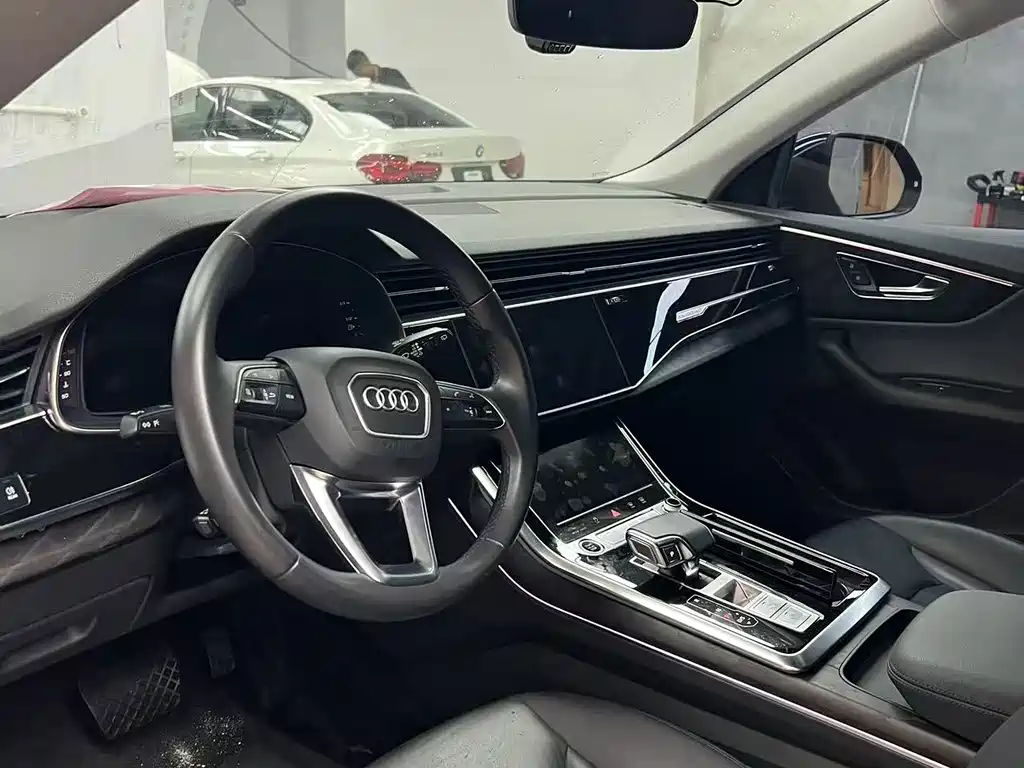 Audi Q8 — миниатюра 2