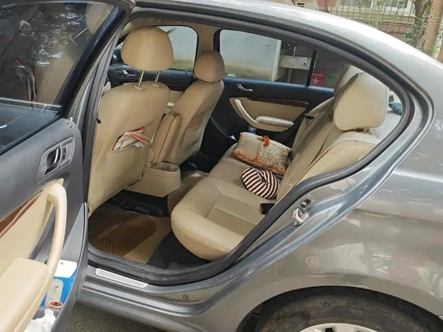 Volkswagen Lavida — миниатюра 11