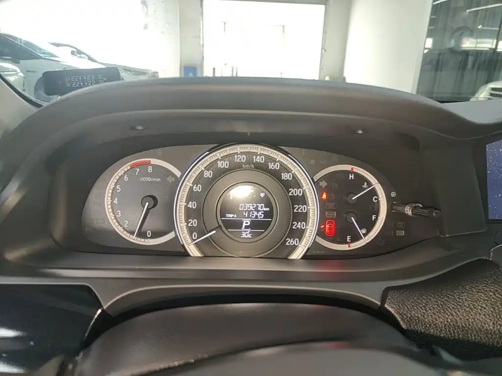 Honda Accord — миниатюра 12