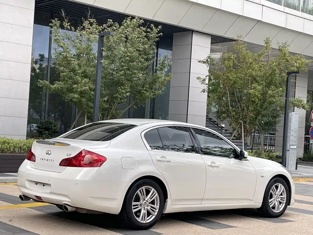 Infiniti G — миниатюра 4