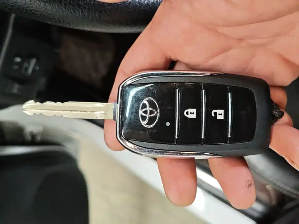 Toyota Yaris L — миниатюра 9