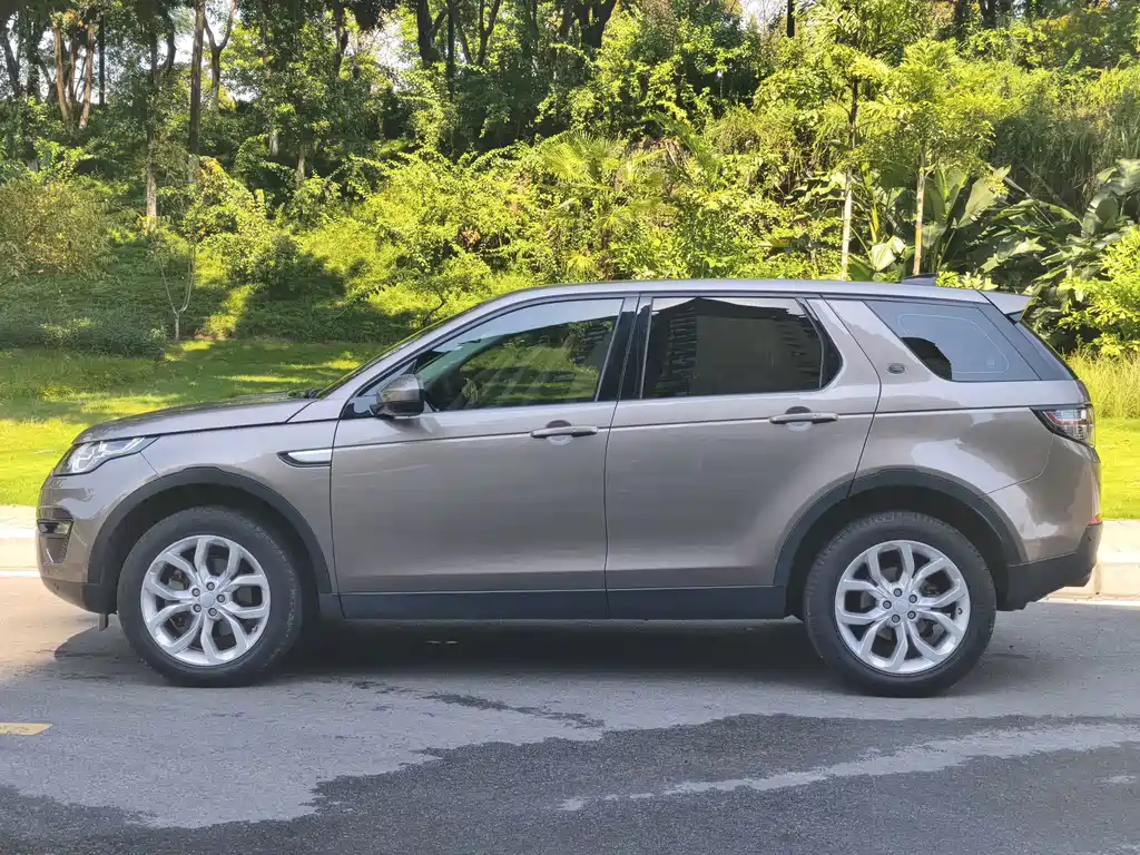 Land Rover Discovery Sport — миниатюра 4