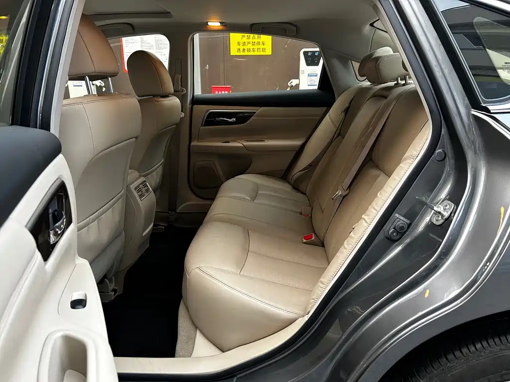Nissan Teana — миниатюра 6